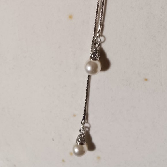 Rhinestone and Pearl Lariat Necklace NWOT - Picture 7 of 10